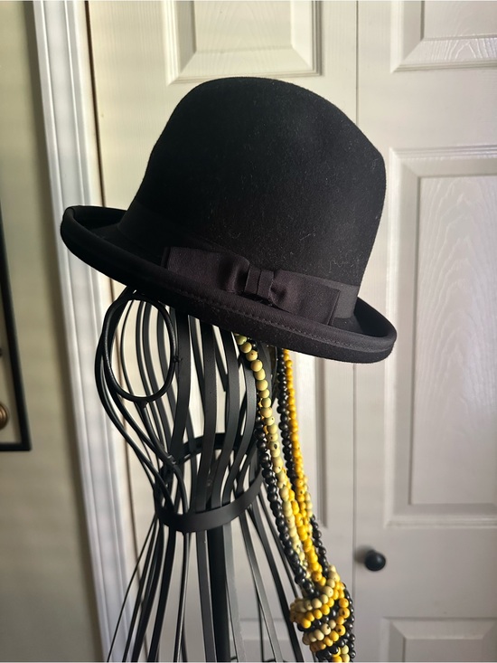 Nine West Accessories - Nine West Black Structured 100% Wool Bowler Hat with Grosgrain Ribbon Bow